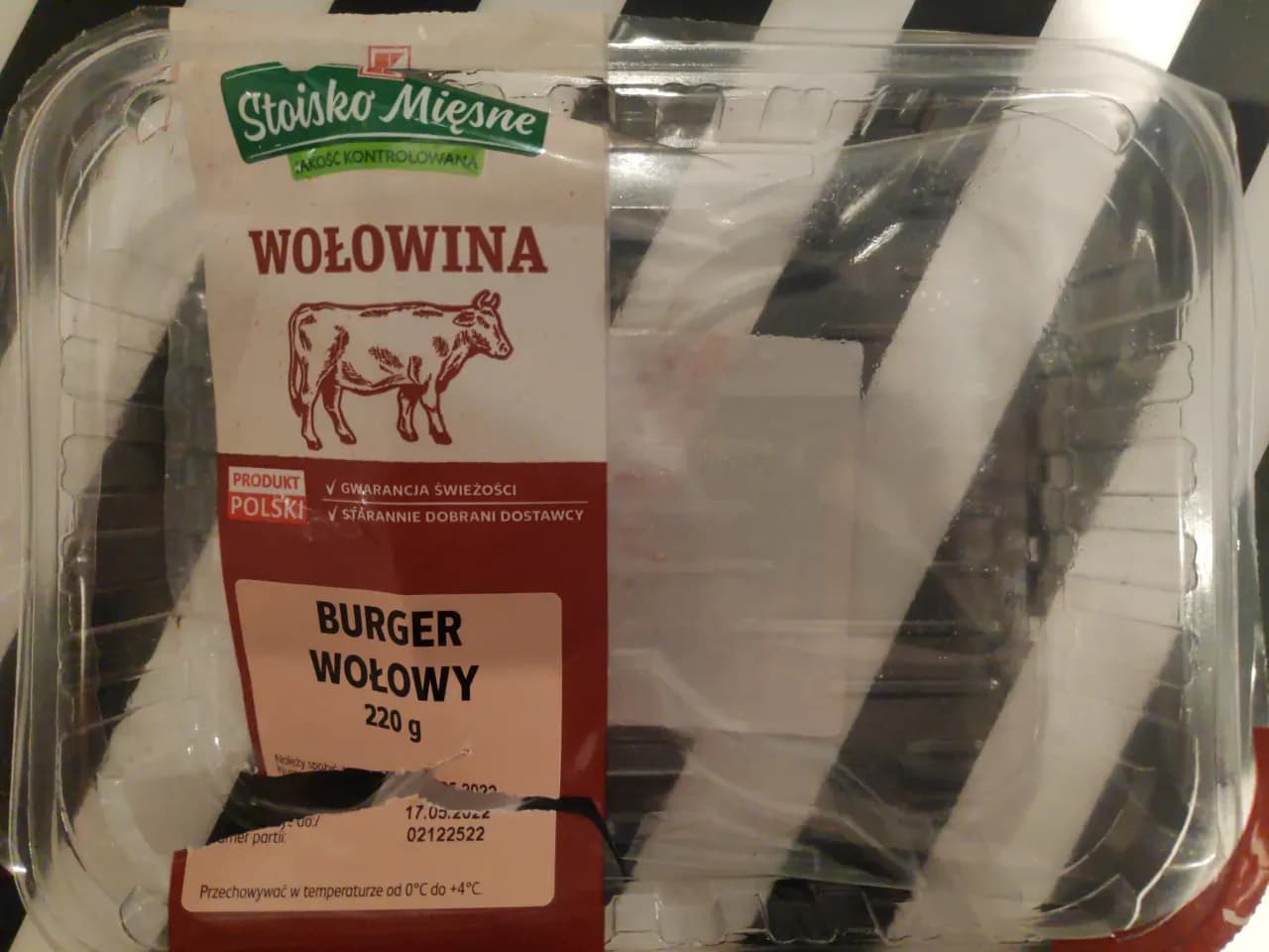 Ile kalorii ma burger z wołowiny? Zaskakujące różnice w kaloryczności