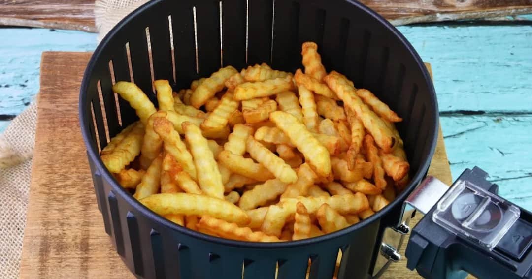 Jak zrobić frytki w frytkownicy beztłuszczowej bez zbędnego tłuszczu